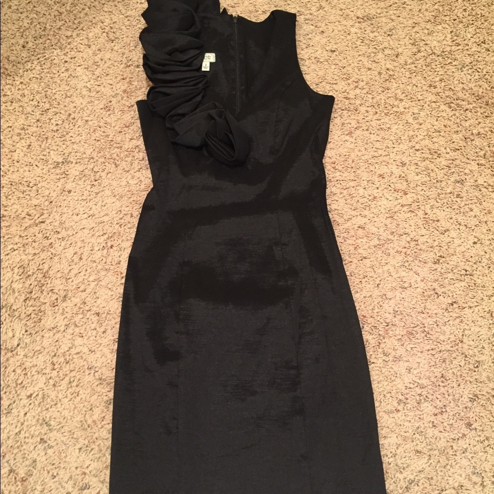 Cache ruffled V-neck bodycon Black little dress